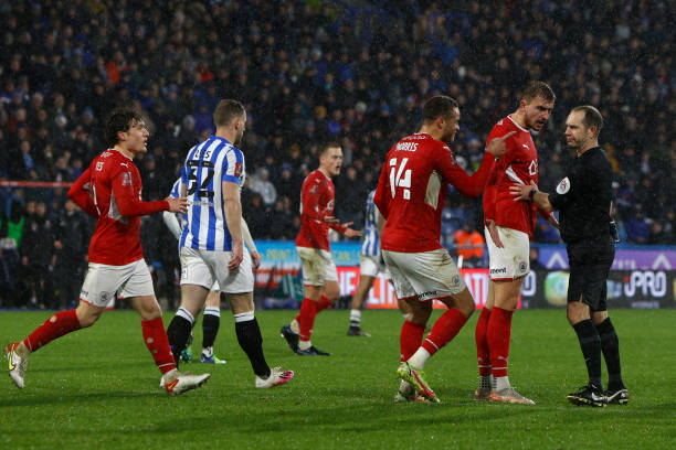 与此同时 与此同时