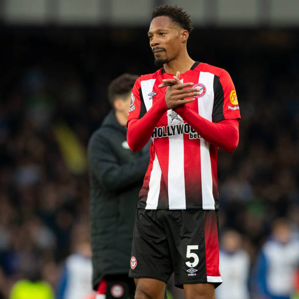 凭借他卓越 凭借他卓越