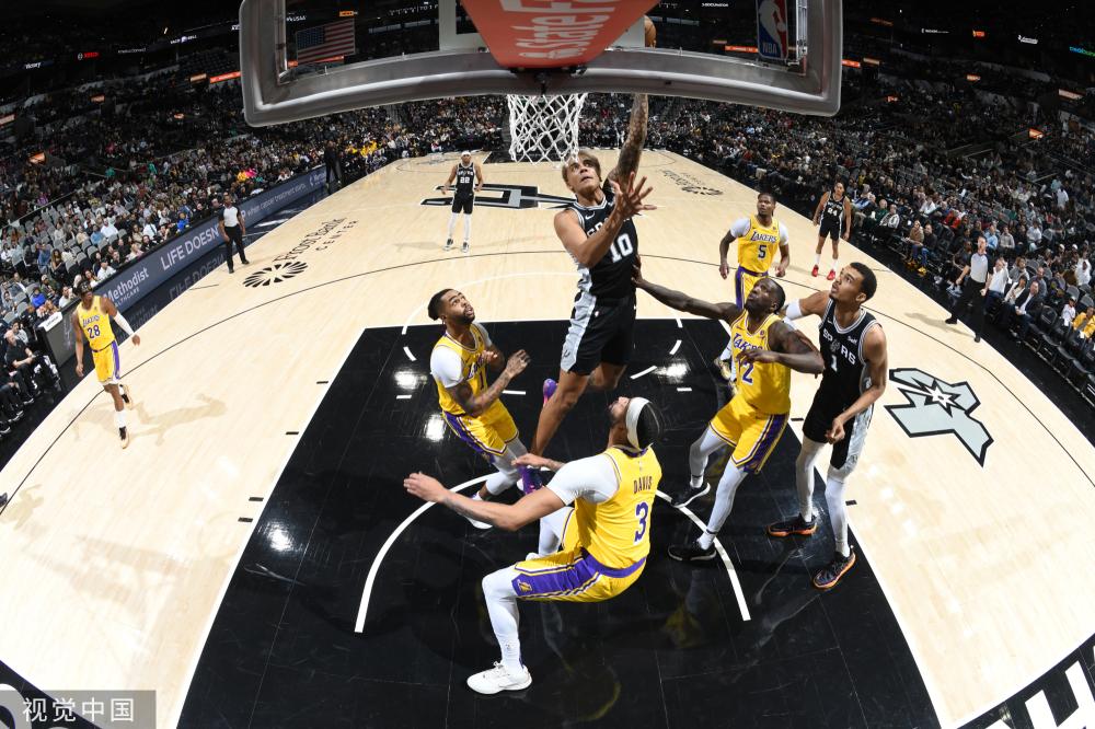 炫技但缺乏 炫技但缺乏