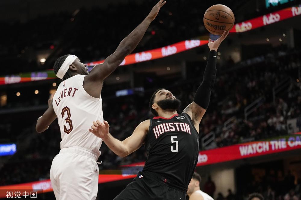 后卫王鹏是 后卫王鹏是